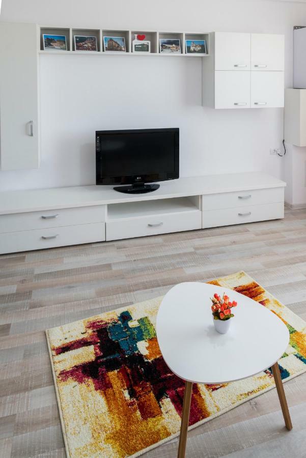 Friendly Rentals براشوف المظهر الخارجي الصورة