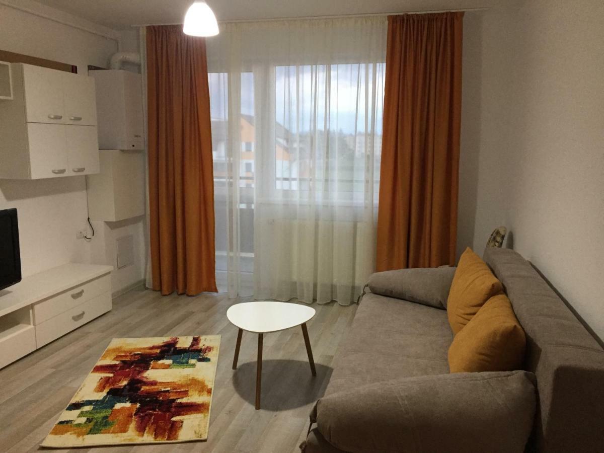 Friendly Rentals براشوف المظهر الخارجي الصورة